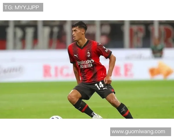 曼城与米兰中场达成协议将签五年年薪700万欧元交易即将完成 曼城与米兰中场达成协议将签五年年薪700万欧元交易即将完成